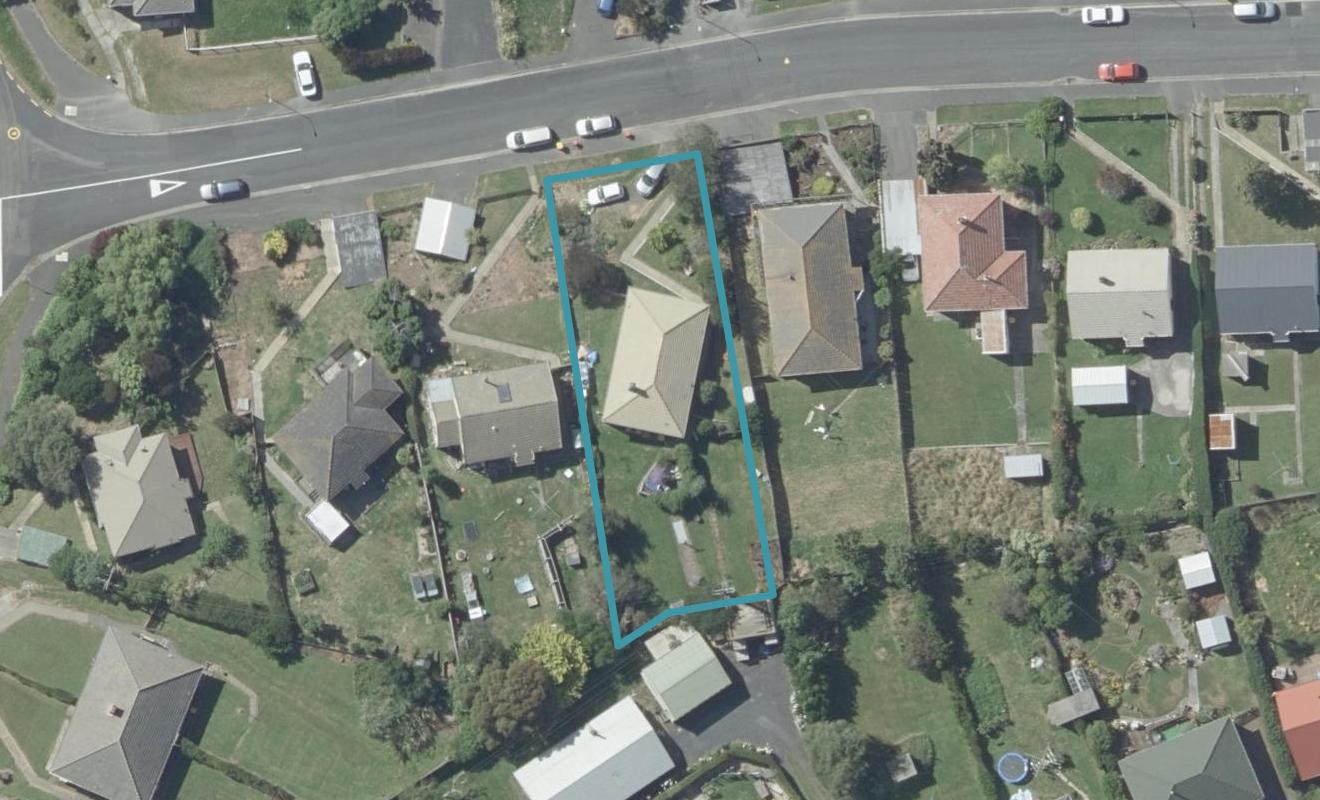 8 Clermiston Avenue, Corstorphine, Dunedin - Carousel 1