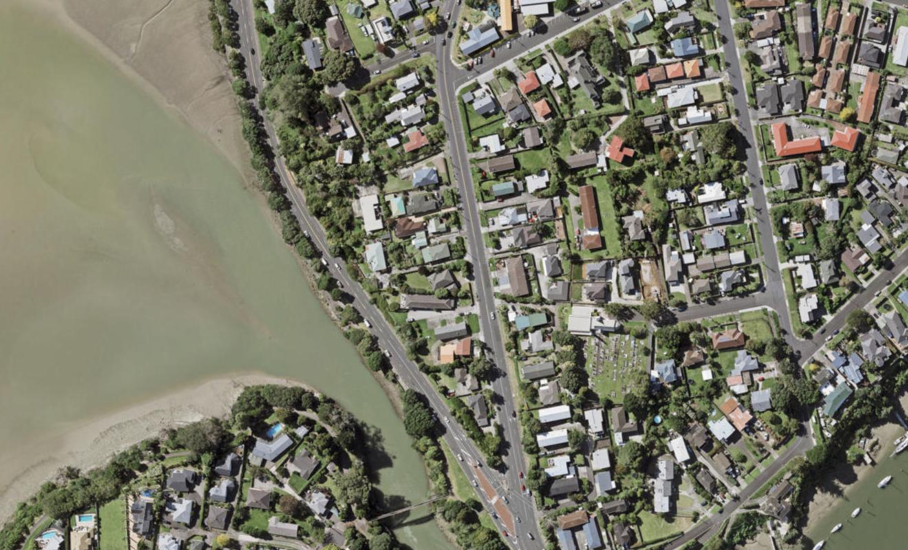 2/34 Church Crescent, Panmure, Auckland - Carousel 1