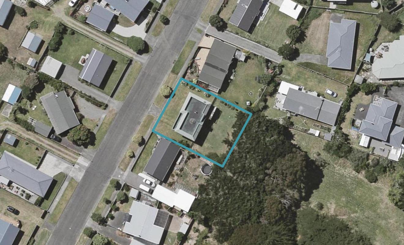 32 Scott Avenue, Otaki Beach, Otaki - Carousel 1