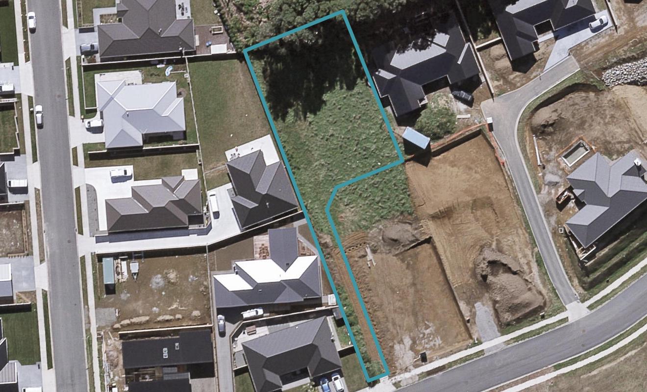 7 Garrett Drive, Whalers Gate, New Plymouth - Carousel 1
