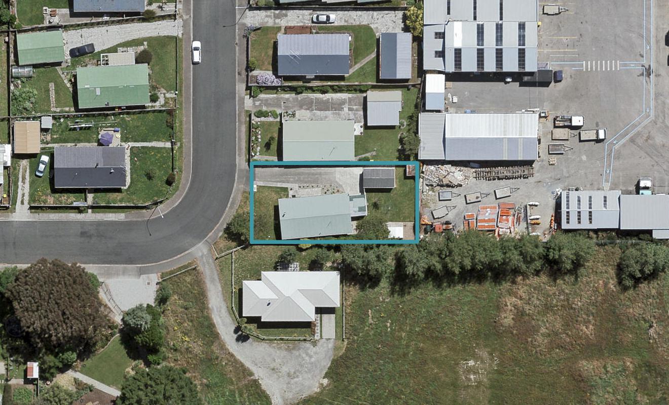 38 Iona Court, Strathern, Invercargill - Carousel 1