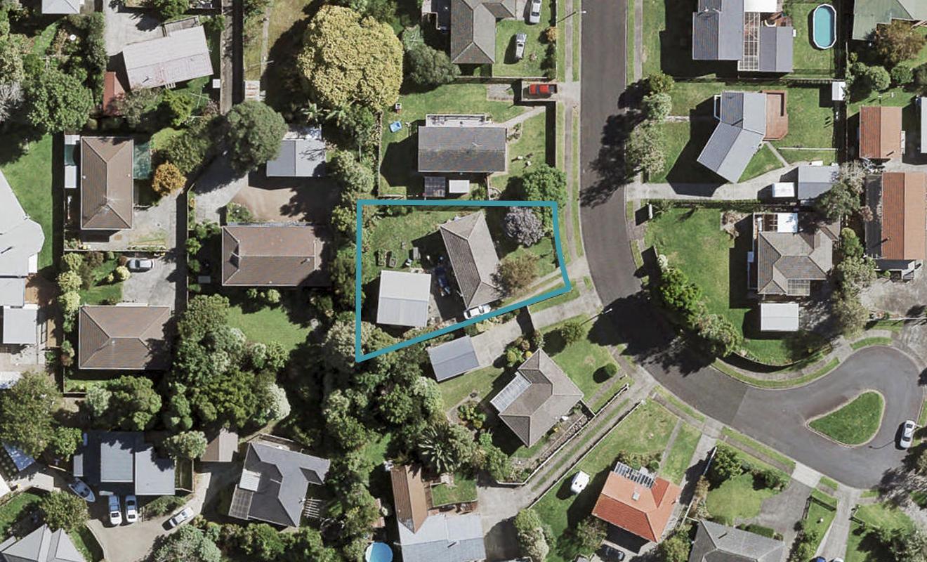 7 Leatham Crescent, Opaheke, Papakura - Carousel 1