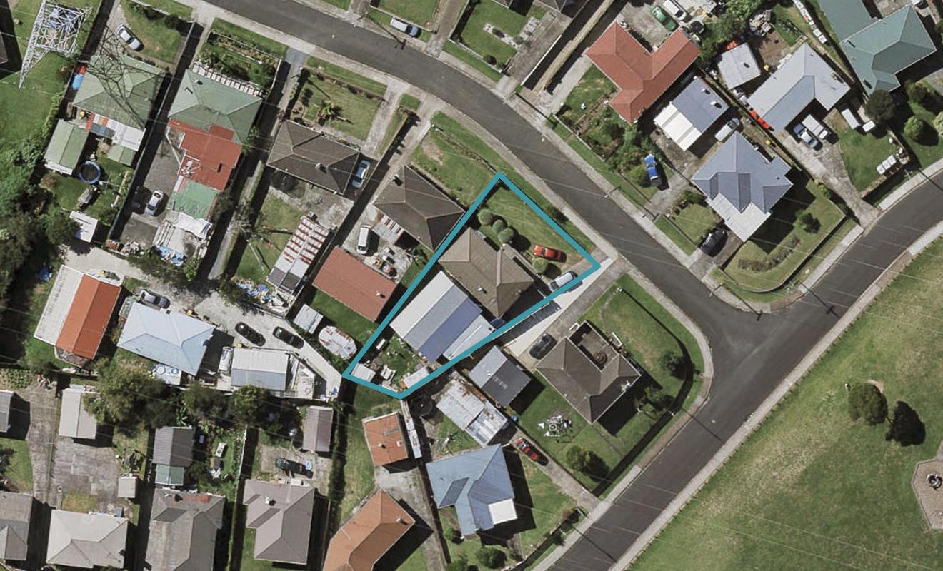 4 Julian Place, Otara, Auckland - Carousel 1