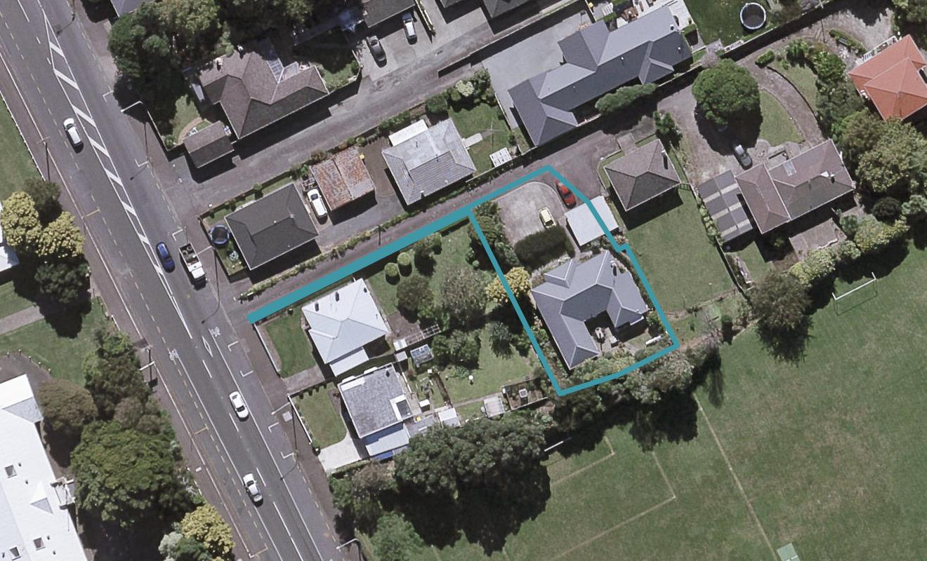 43A Mangorei Road, Strandon, New Plymouth - Carousel 1