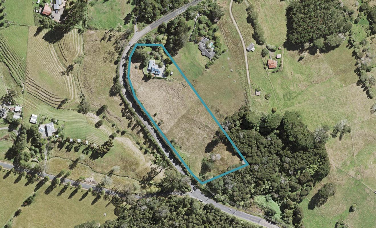 176 Candia Road, Henderson Valley, Auckland - Carousel 1