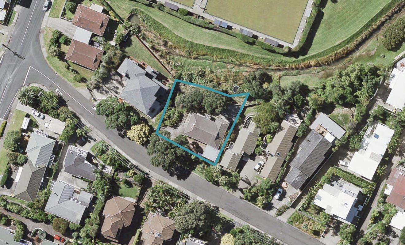 47 Prospect Terrace, Milford, Auckland - Carousel 1
