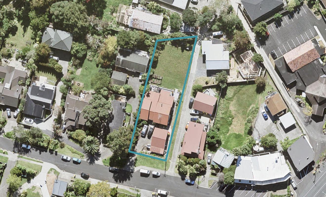 17 Hebron Road, Waiake, Auckland - Carousel 1