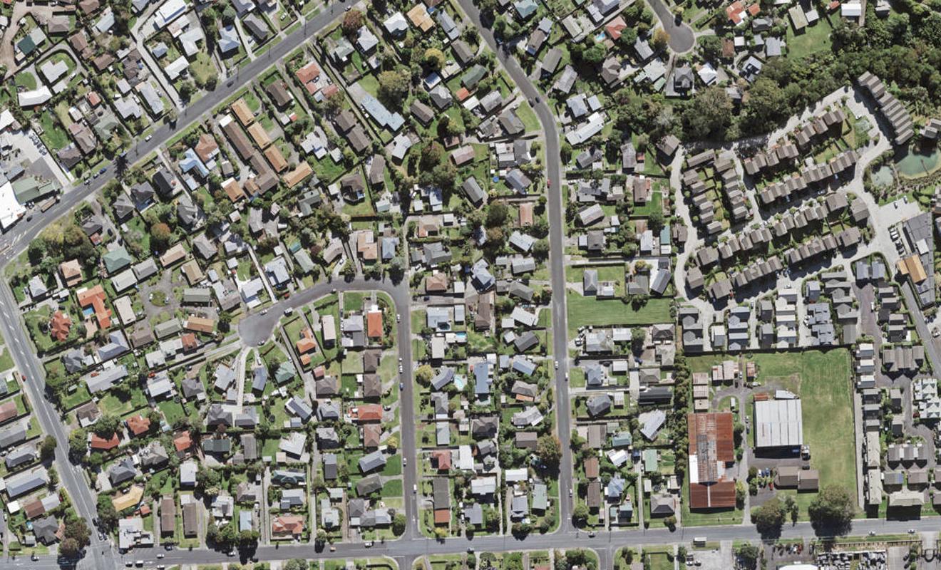 19 Bodi Place, Te Atatu South, Auckland - Carousel 1