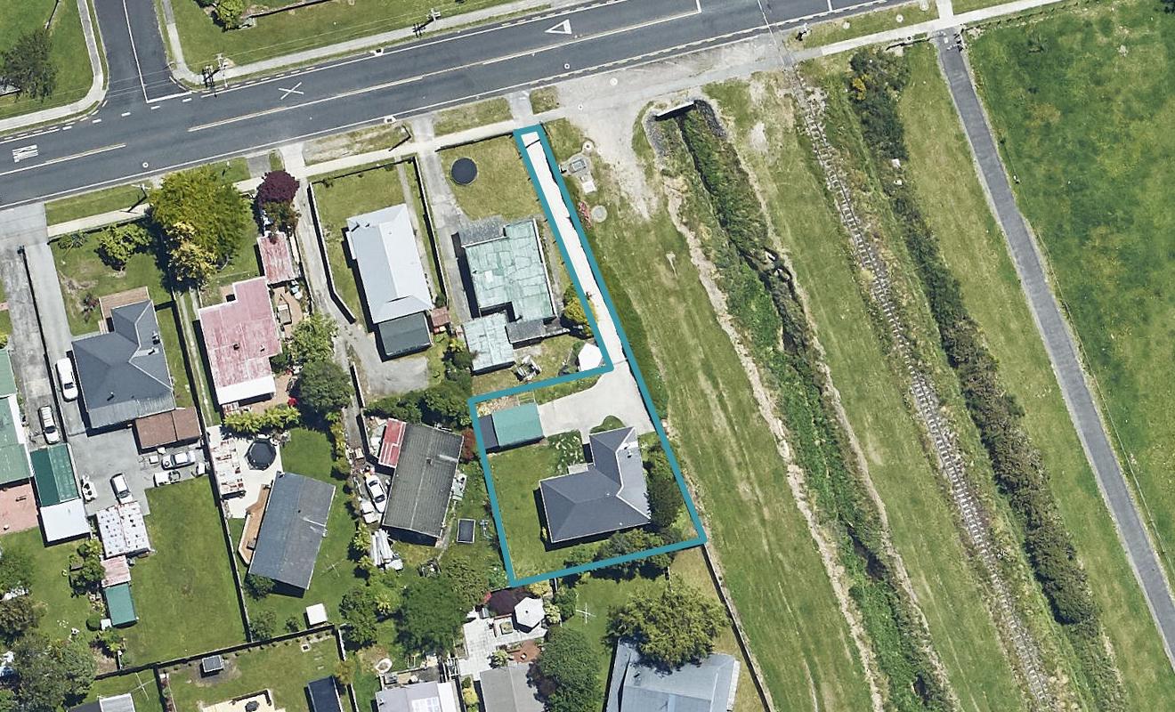 51A Kawaha Point Road, Fairy Springs, Rotorua - Carousel 1