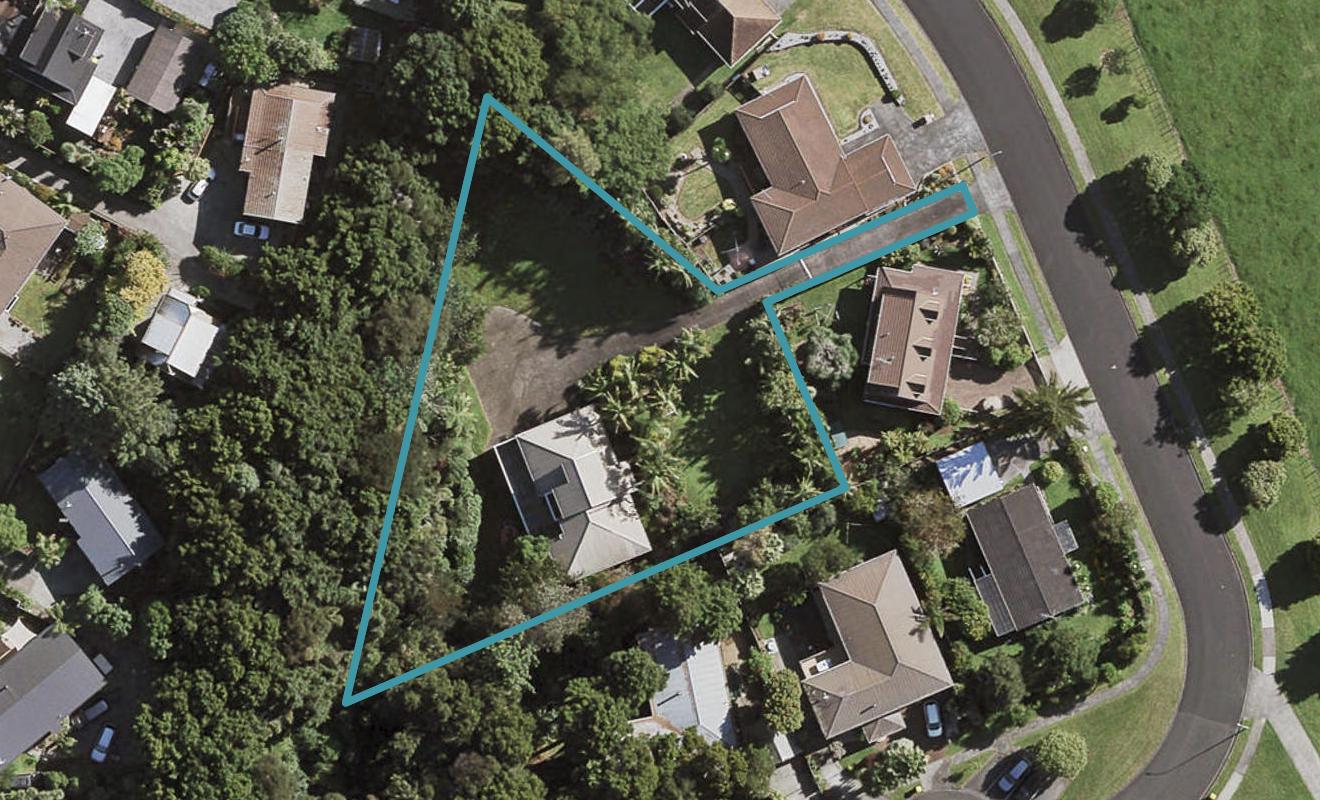 2/11 Nyssa Place, Totara Heights, Auckland - Carousel 1