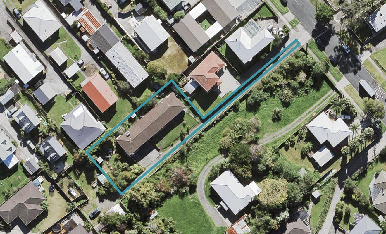2/7 Gardner Avenue, New Lynn, Auckland - Carousel 1