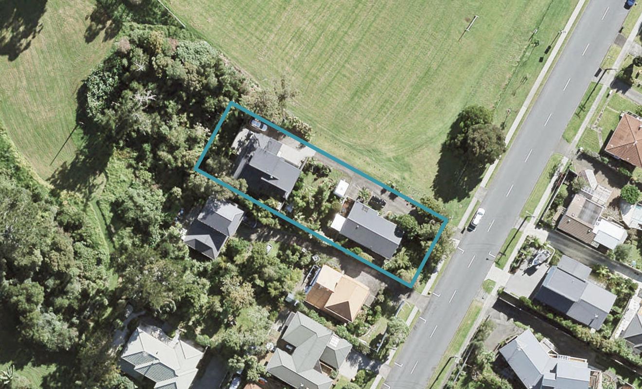 2/30 Deep Creek Road, Torbay, Auckland - Carousel 1