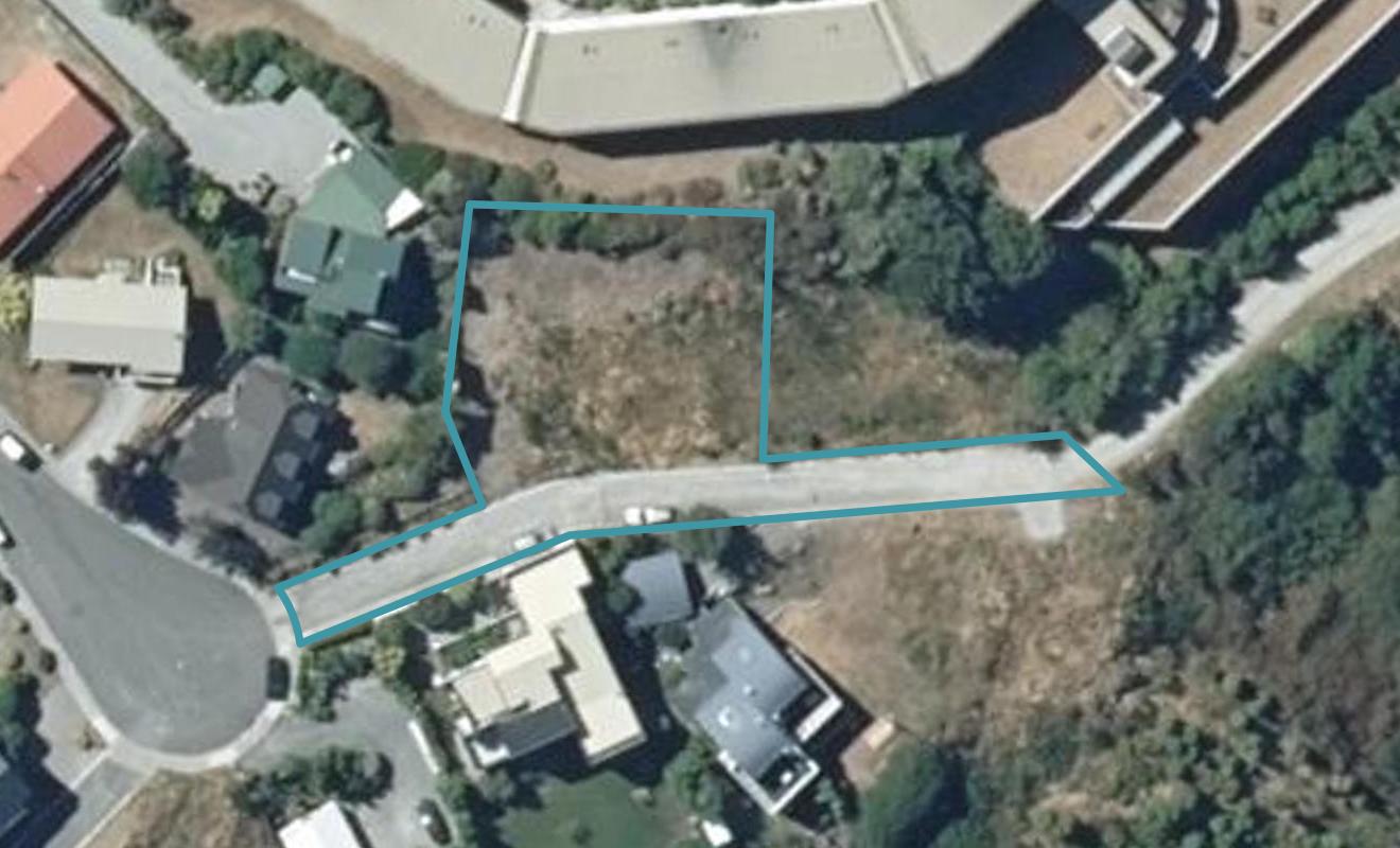 7 Thorn Crescent, Fernhill, Queenstown - Carousel 1