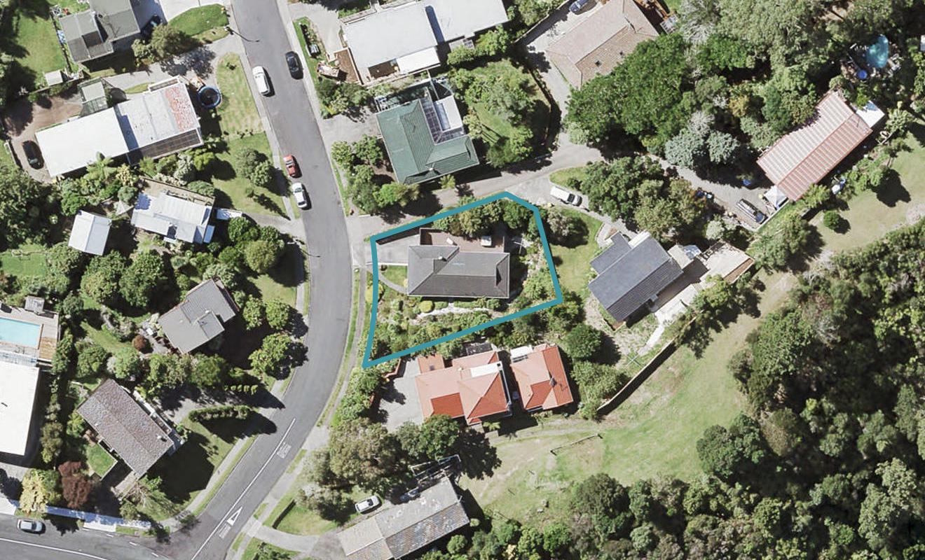 4 Malters Place, Browns Bay, Auckland - Carousel 1