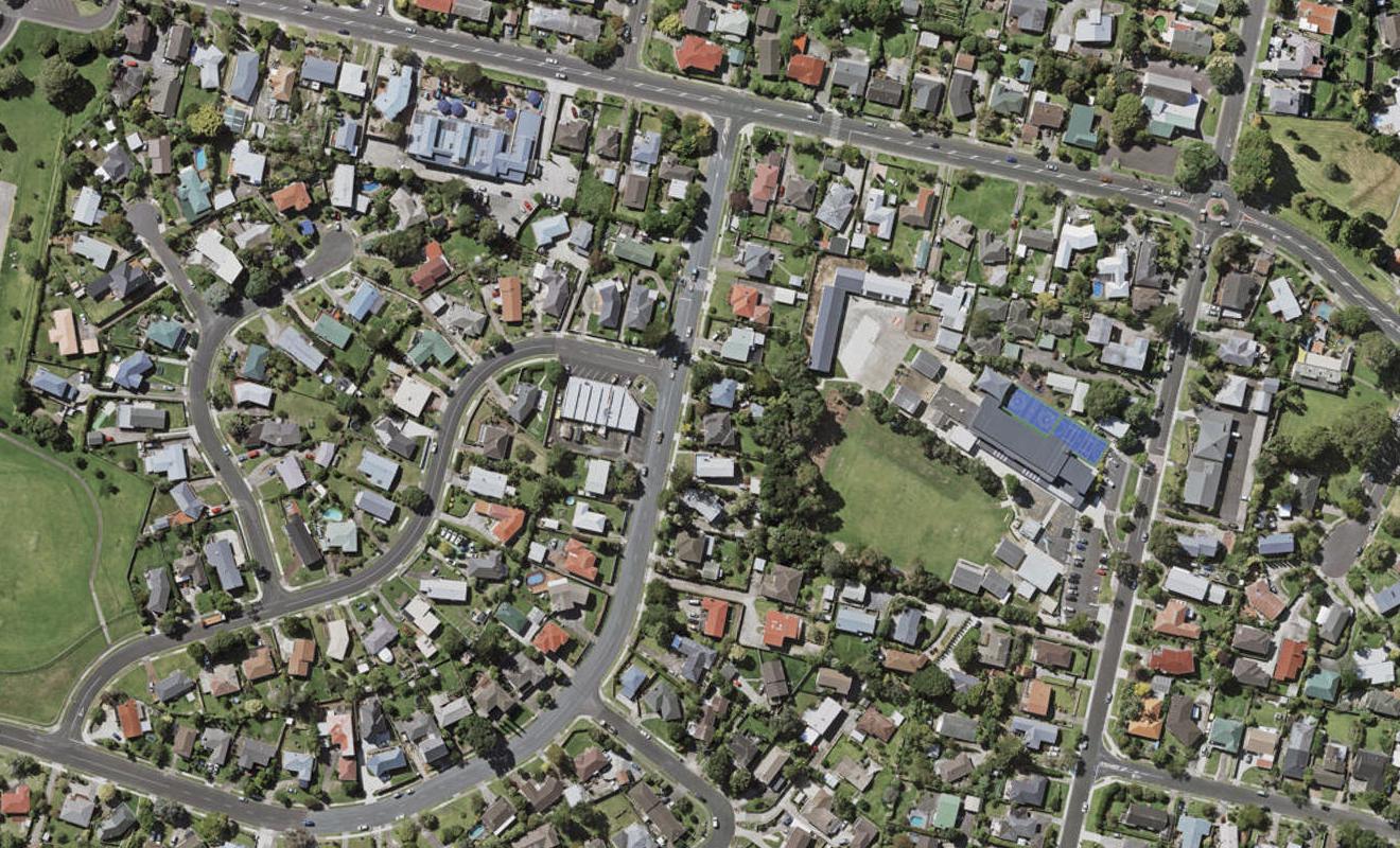 14B Cardiff Road, Pakuranga, Auckland - Carousel 1