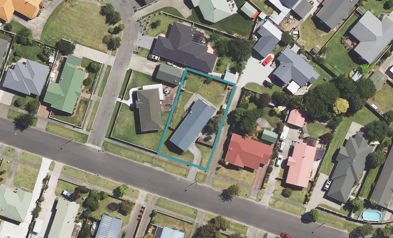17 Ruru Avenue, Lytton West, Gisborne - Carousel 1