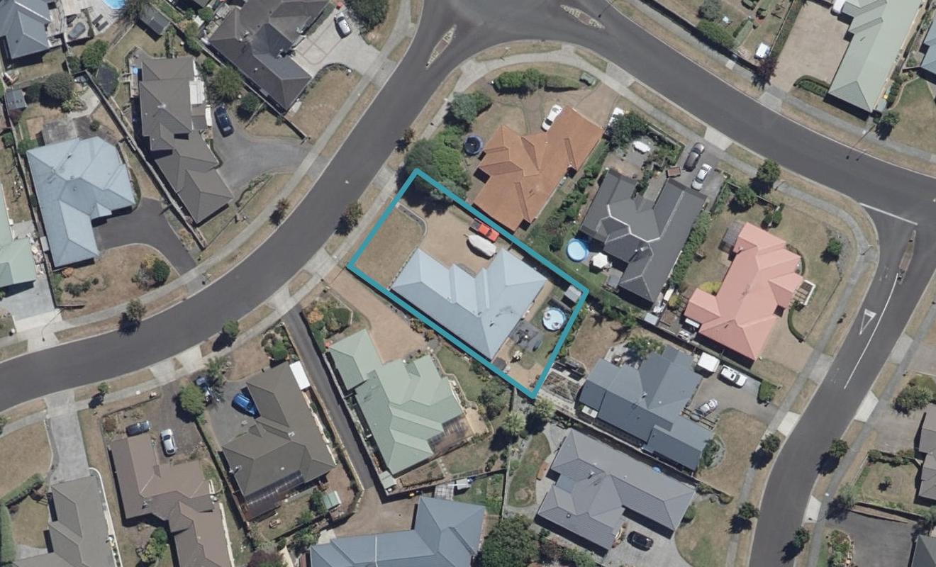 9 Highgrove Drive, Grandview Heights, Hamilton - Carousel 1