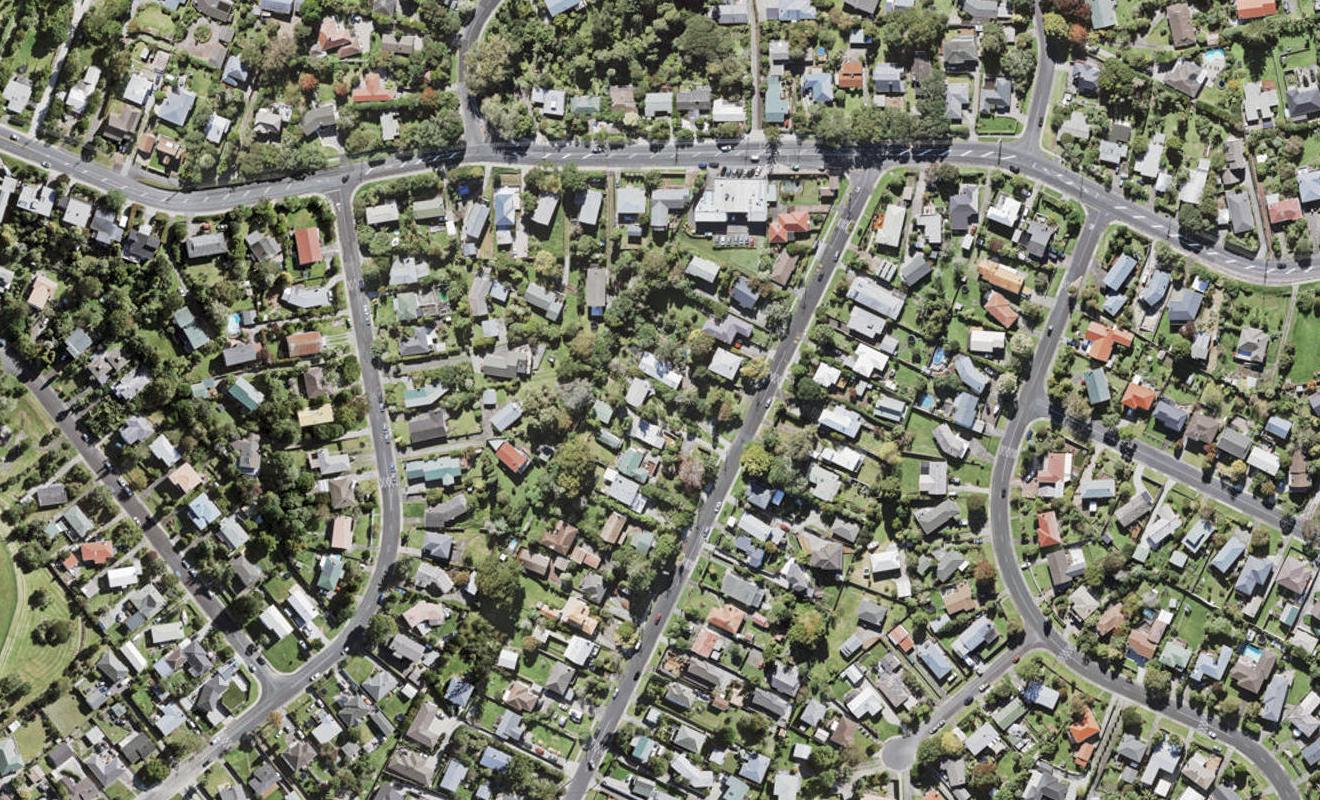 4/11 Stottholm Road, Titirangi, Auckland - Carousel 1