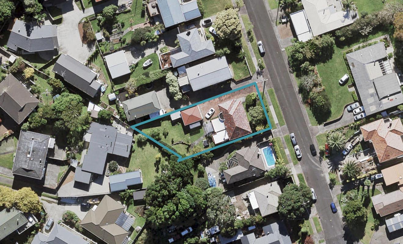 49 Covil Avenue, Te Atatu South, Auckland - Carousel 1