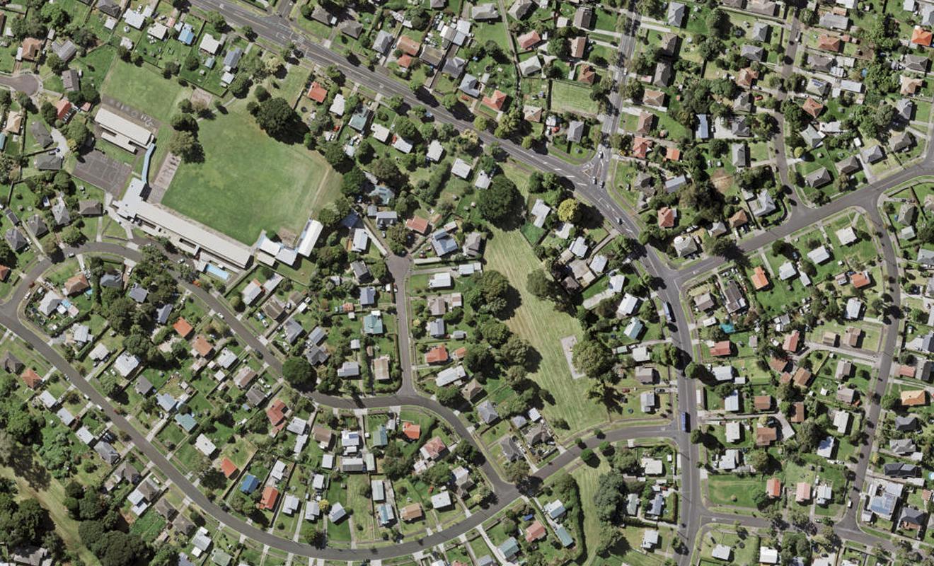 9D Tuakana Street, Point England, Auckland - Carousel 1