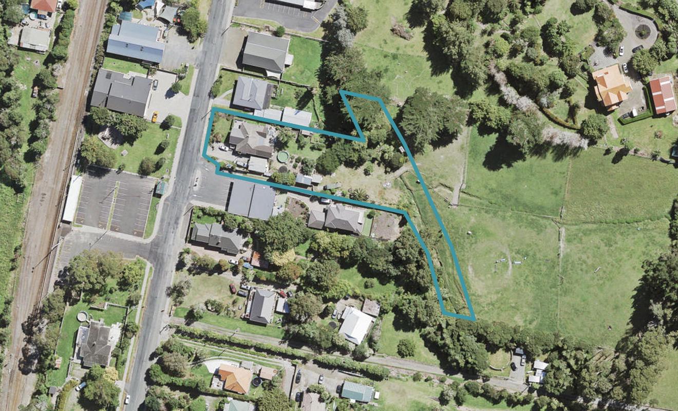 33 Township Road, Waitakere, Auckland - Carousel 1