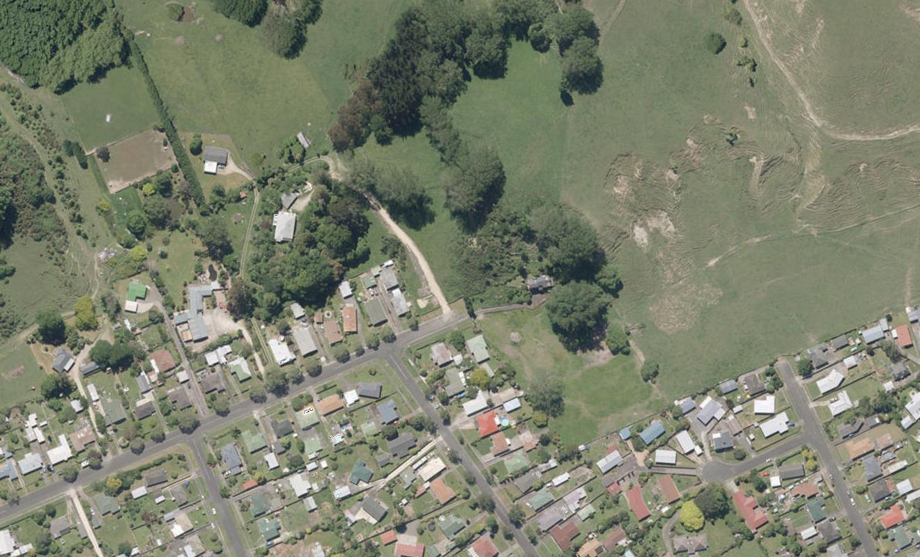 8 Paterson Street, Aramoho, Whanganui - Carousel 1