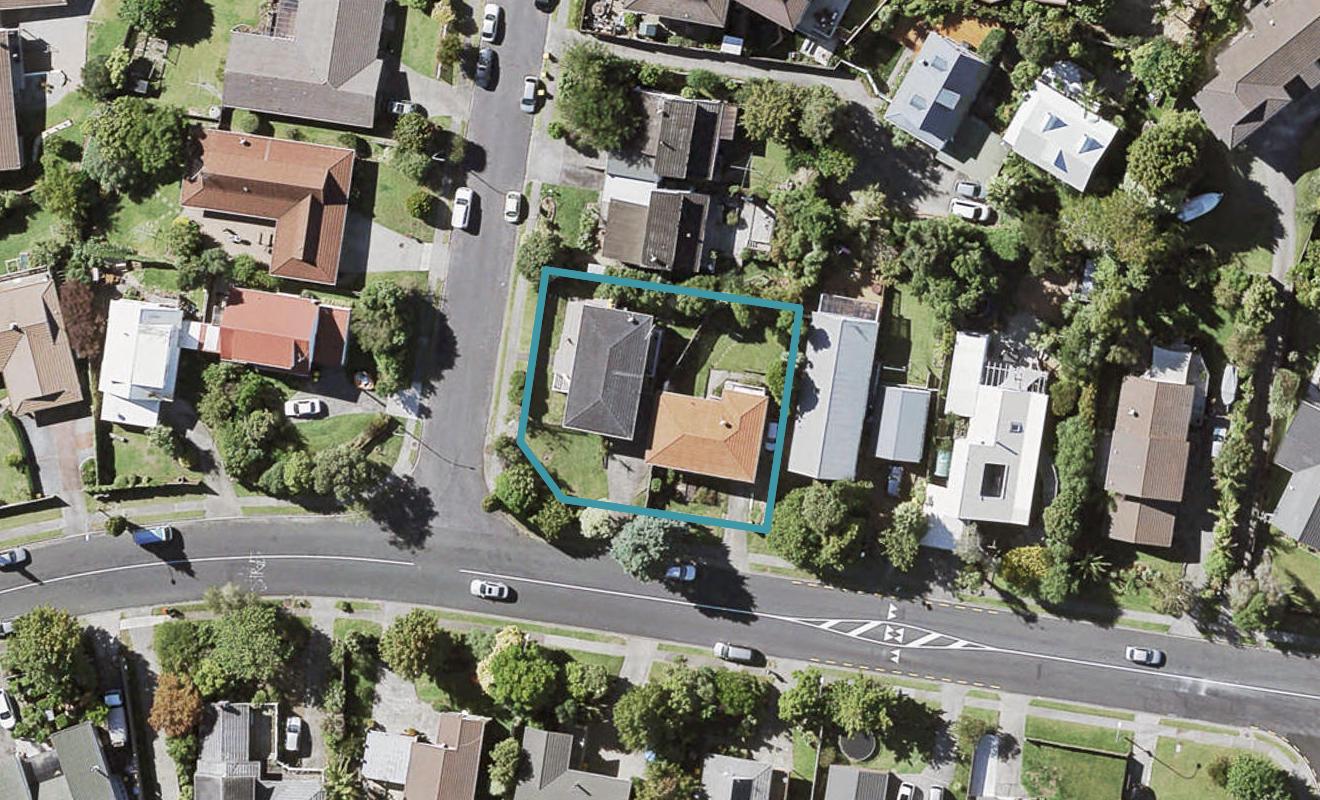 2/2 Eastwood Rise, Browns Bay, Auckland - Carousel 1
