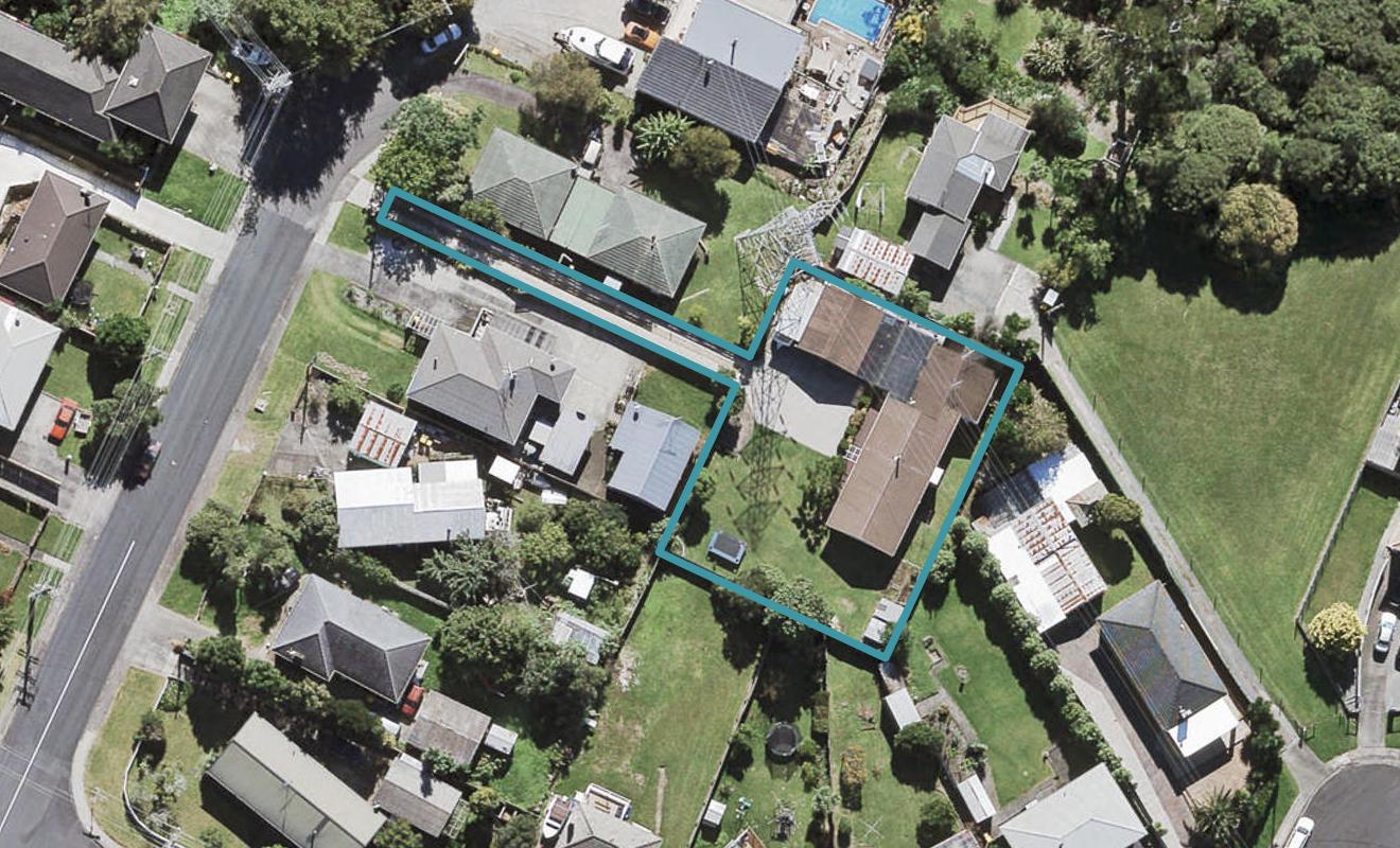 153 Tirimoana Road, Te Atatu South, Auckland - Carousel 1