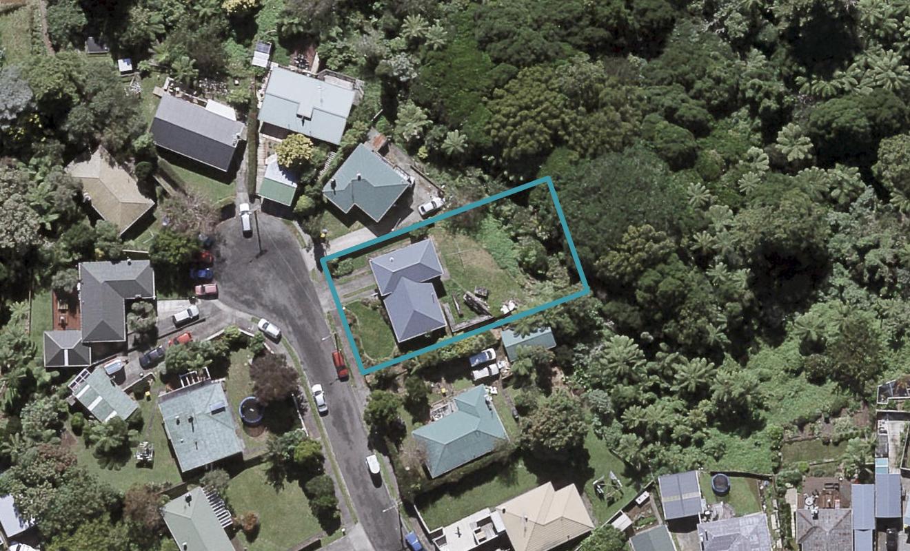 8 Wheeler Place, Upper Vogeltown, New Plymouth - Carousel 1