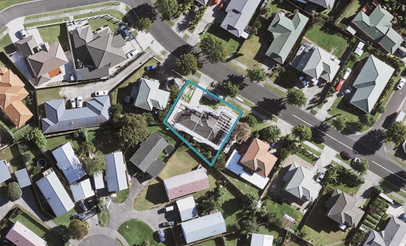 65 De Havilland Drive, Goodwood Heights, Auckland - Carousel 1