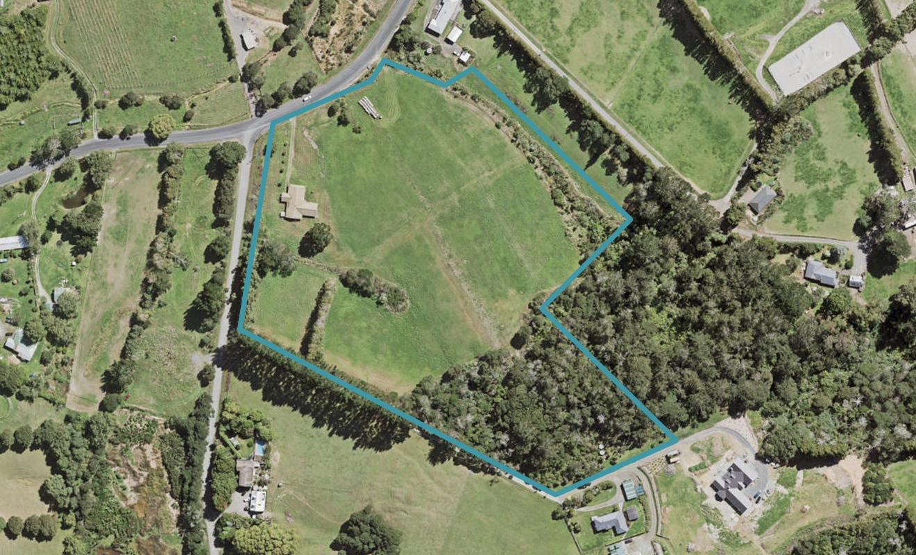 265 Foster Road, Kumeu - Carousel 1