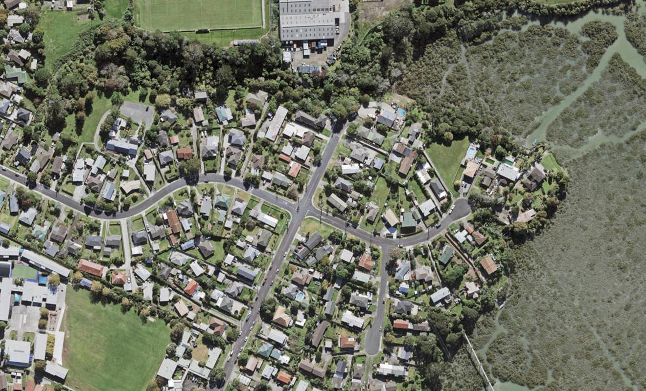 145 Tirimoana Road, Te Atatu South, Auckland - Carousel 1