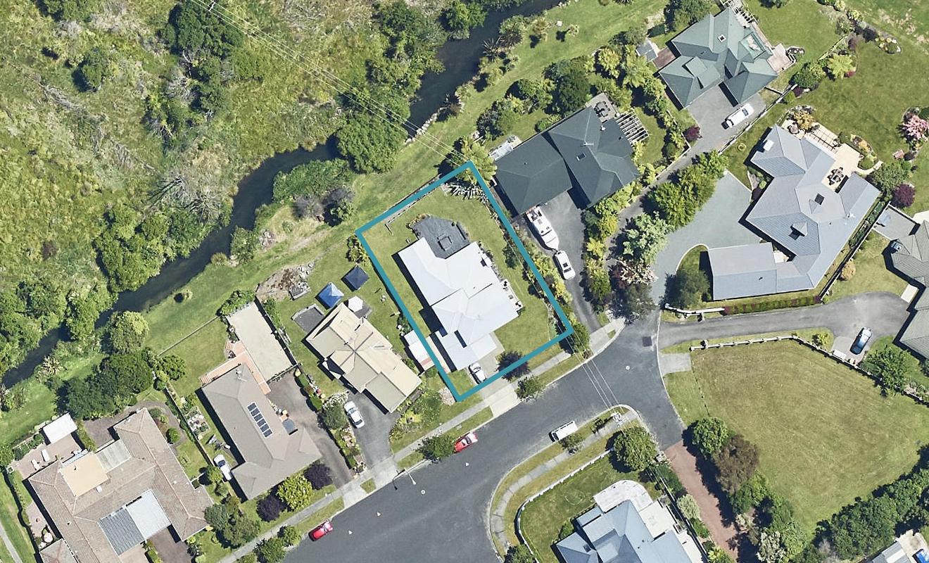 14 Gemini Place, Kawaha Point, Rotorua - Carousel 1