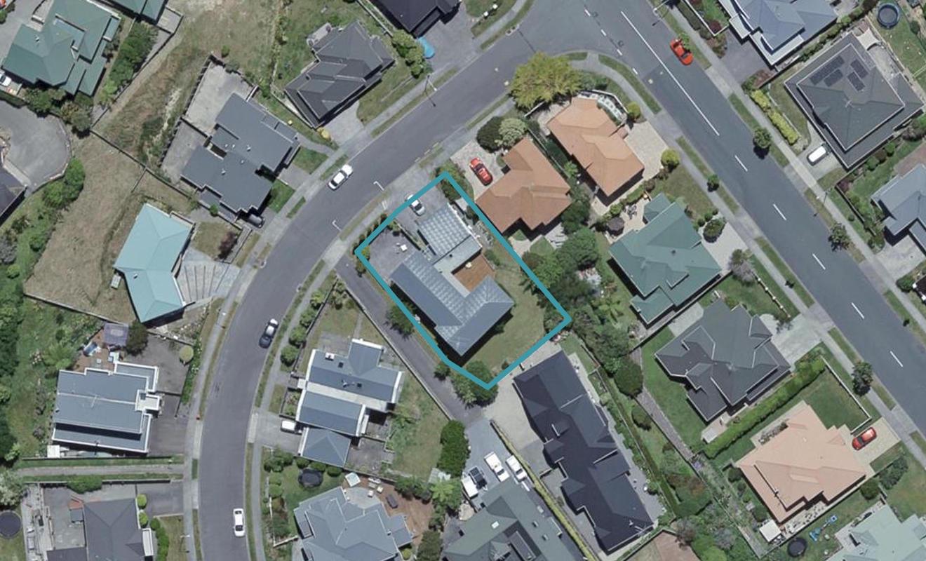 3 Claverton Grove, Churton Park, Wellington - Carousel 1
