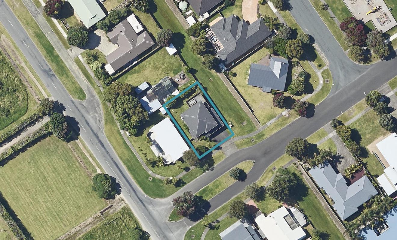 1 Bowentown Boulevard, Bowentown, Waihi Beach - Carousel 1