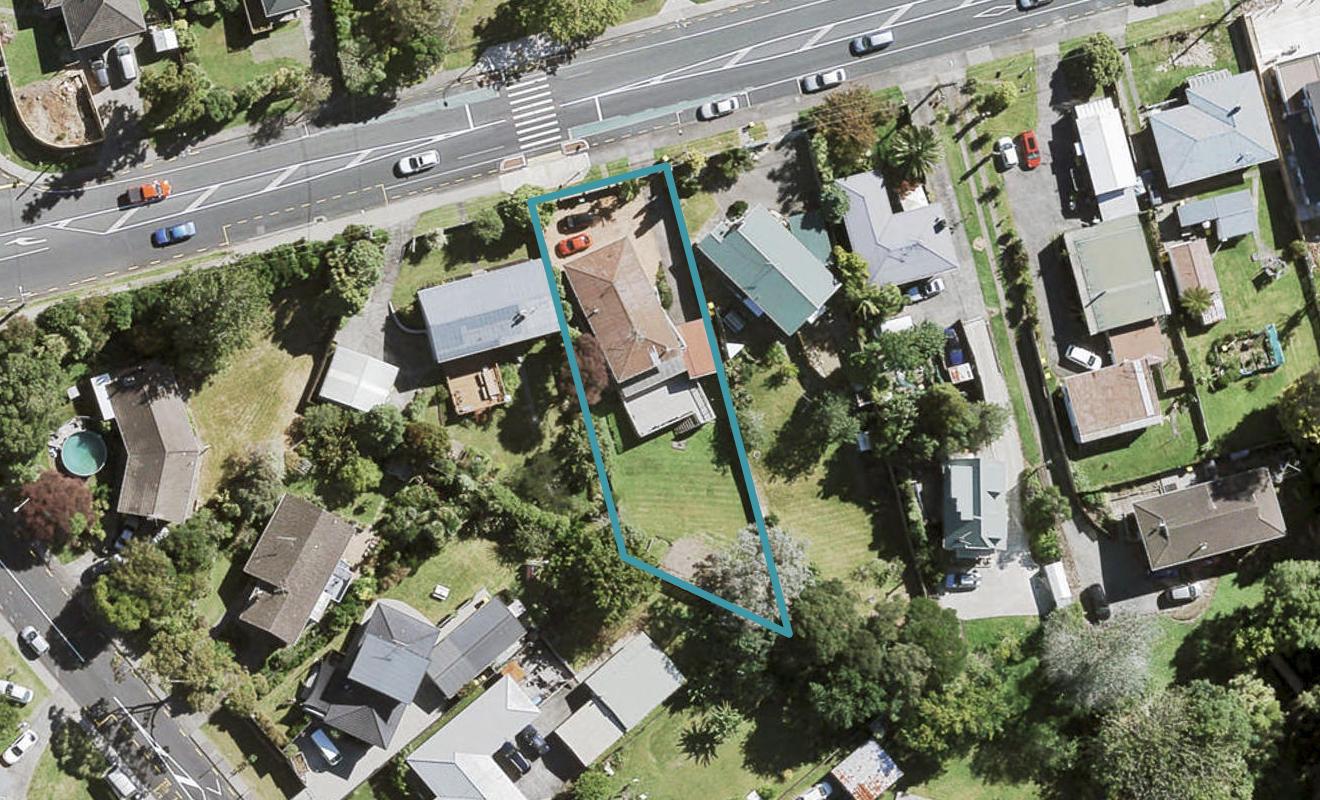 150 Godley Road, Green Bay, Auckland - Carousel 1