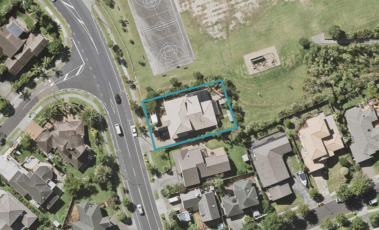 10 Hugh Green Drive, Pinehill, Auckland - Carousel 1