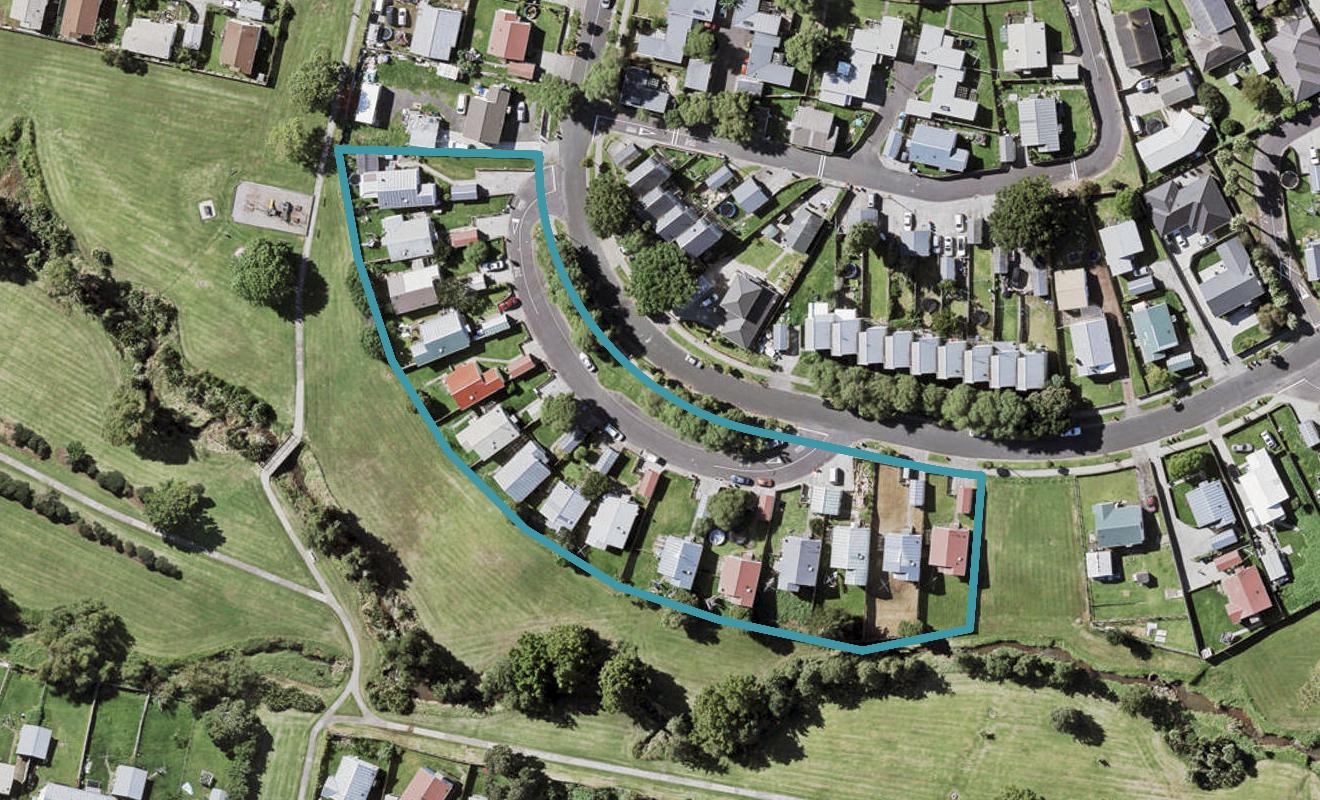 44B Rowena Crescent, Glen Innes, Auckland - Carousel 1