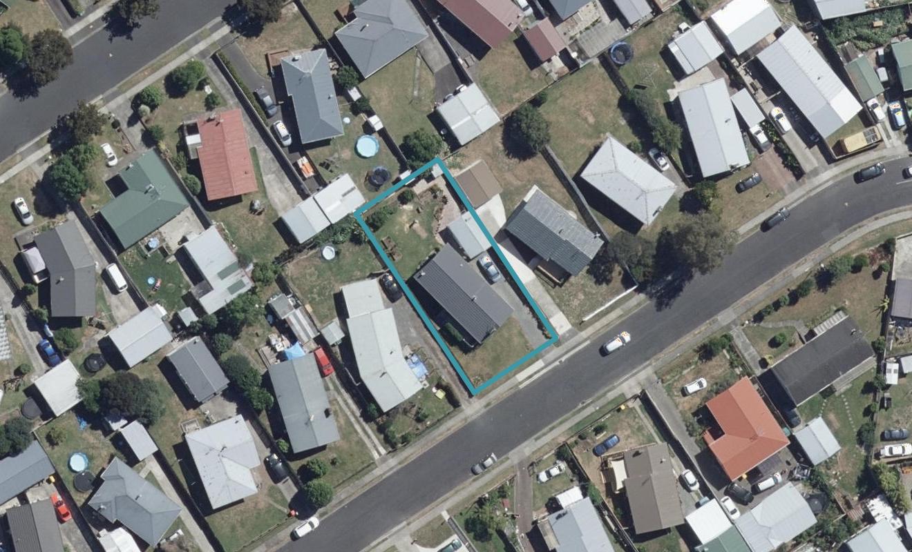 12 Susan Place, Deanwell, Hamilton - Carousel 1