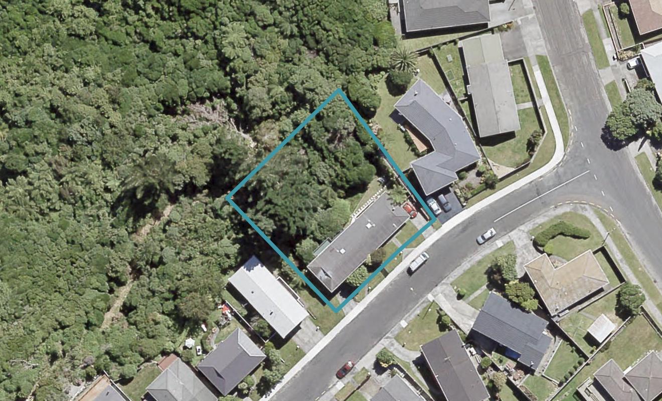 1/35 Timaru Grove, Kelson, Lower Hutt - Carousel 1