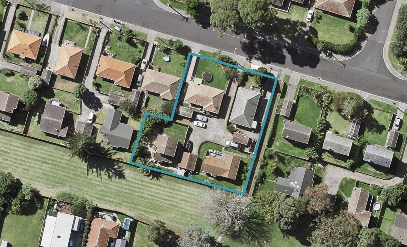 32 Matapan Road, Panmure, Auckland - Carousel 1