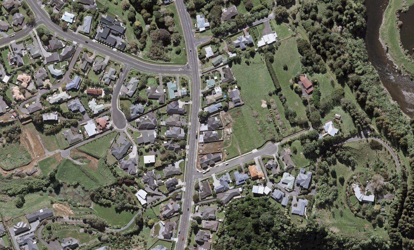 423 Mangorei Road, Highlands Park, New Plymouth - Carousel 1