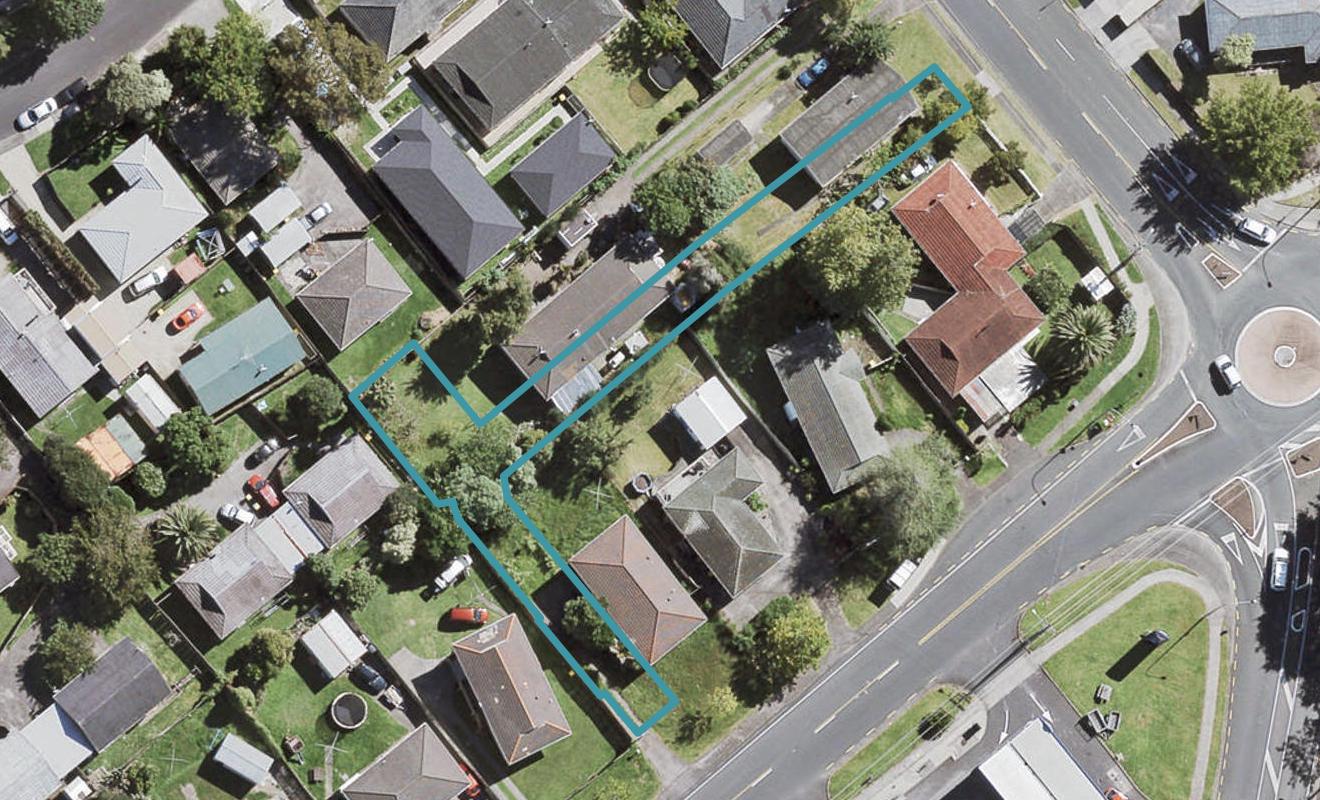 15 Fetu Oso Lane, Henderson, Auckland - Carousel 1