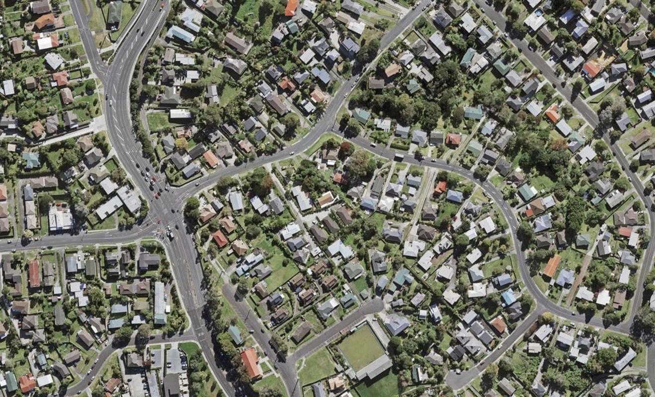 15 Hogans Road, Glenfield, Auckland - Carousel 1