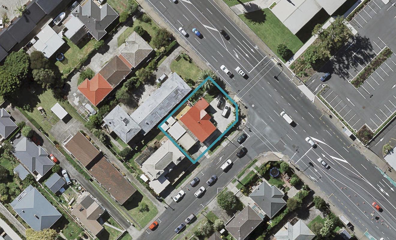 20 Taharoto Road, Takapuna, Auckland - Carousel 1