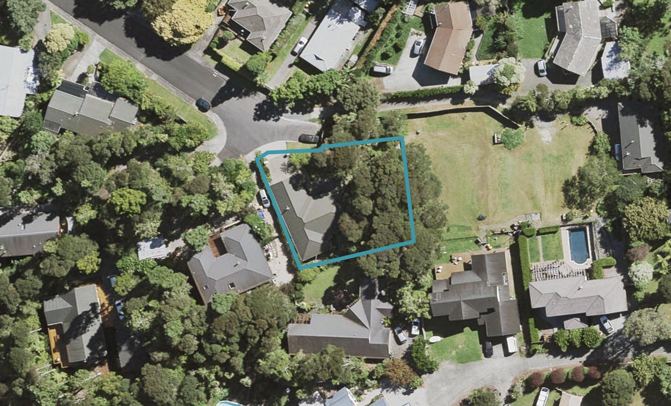 57 Onedin Place, Titirangi, Auckland - Carousel 1