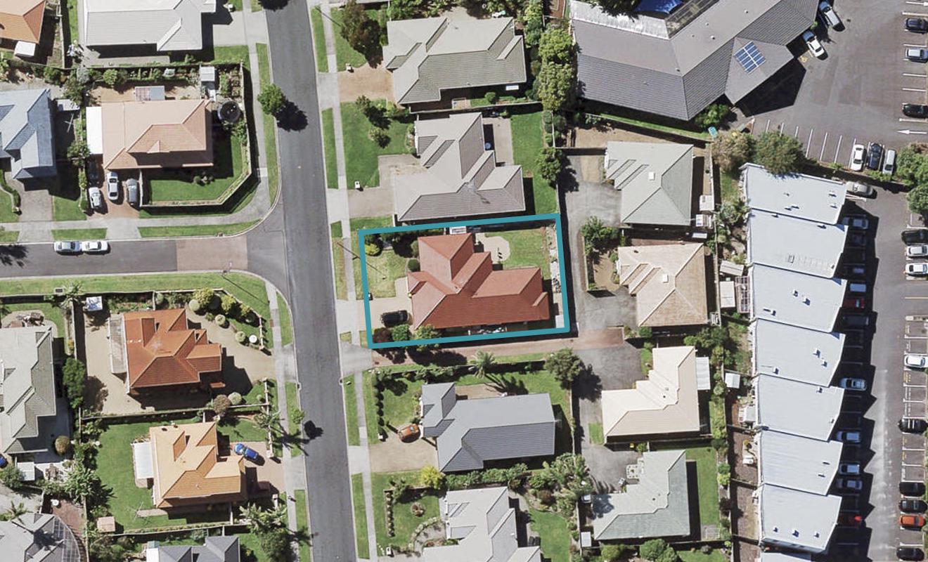 80 Bob Charles Drive, Golflands, Auckland - Carousel 1