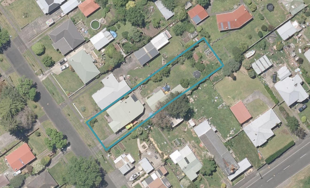 2 Lewis Avenue, Aramoho, Whanganui - Carousel 1