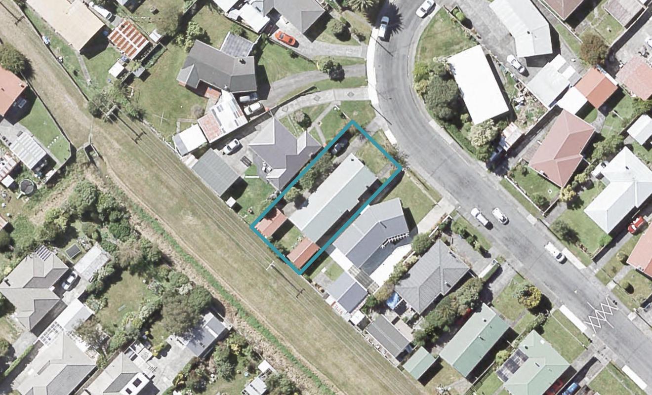 75 Karamu Crescent, Wainuiomata, Lower Hutt - Carousel 1