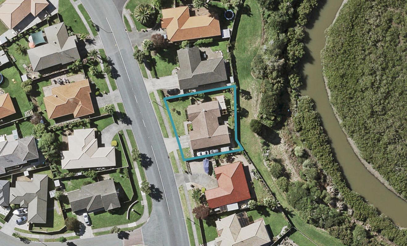 107 Burswood Drive, Burswood, Auckland - Carousel 1
